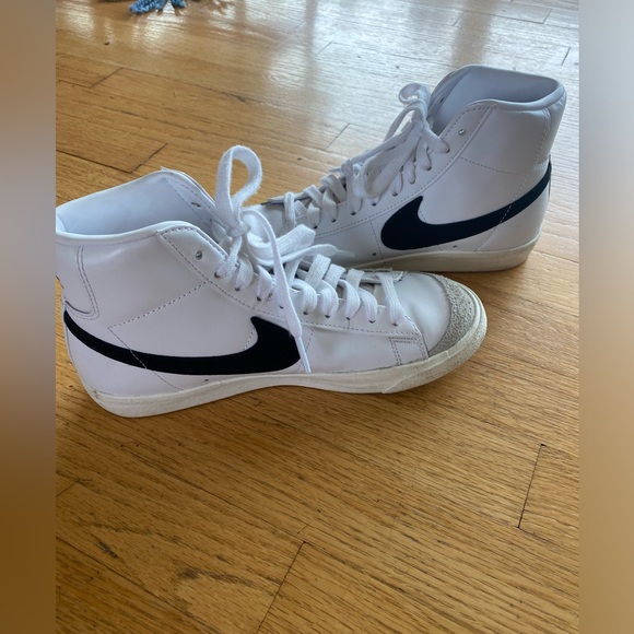 Nike Shoes - Nike shoes
